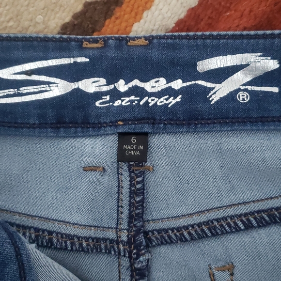 Ladie's Seven 7 Skinny Jeans - Picture 3 of 10